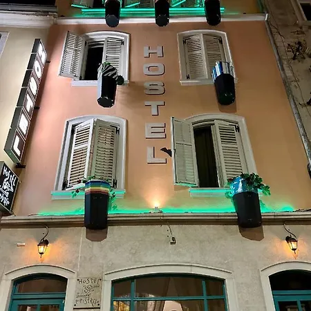 Vandrarhem Pipistrelo *